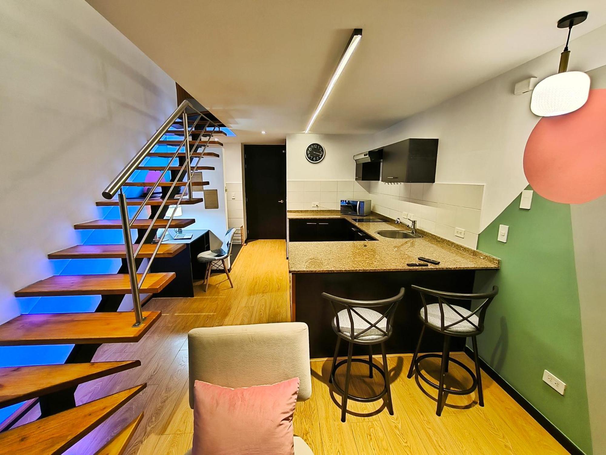 Coliving Ecuador Apartamentos Plaza Foch Quito Exterior foto