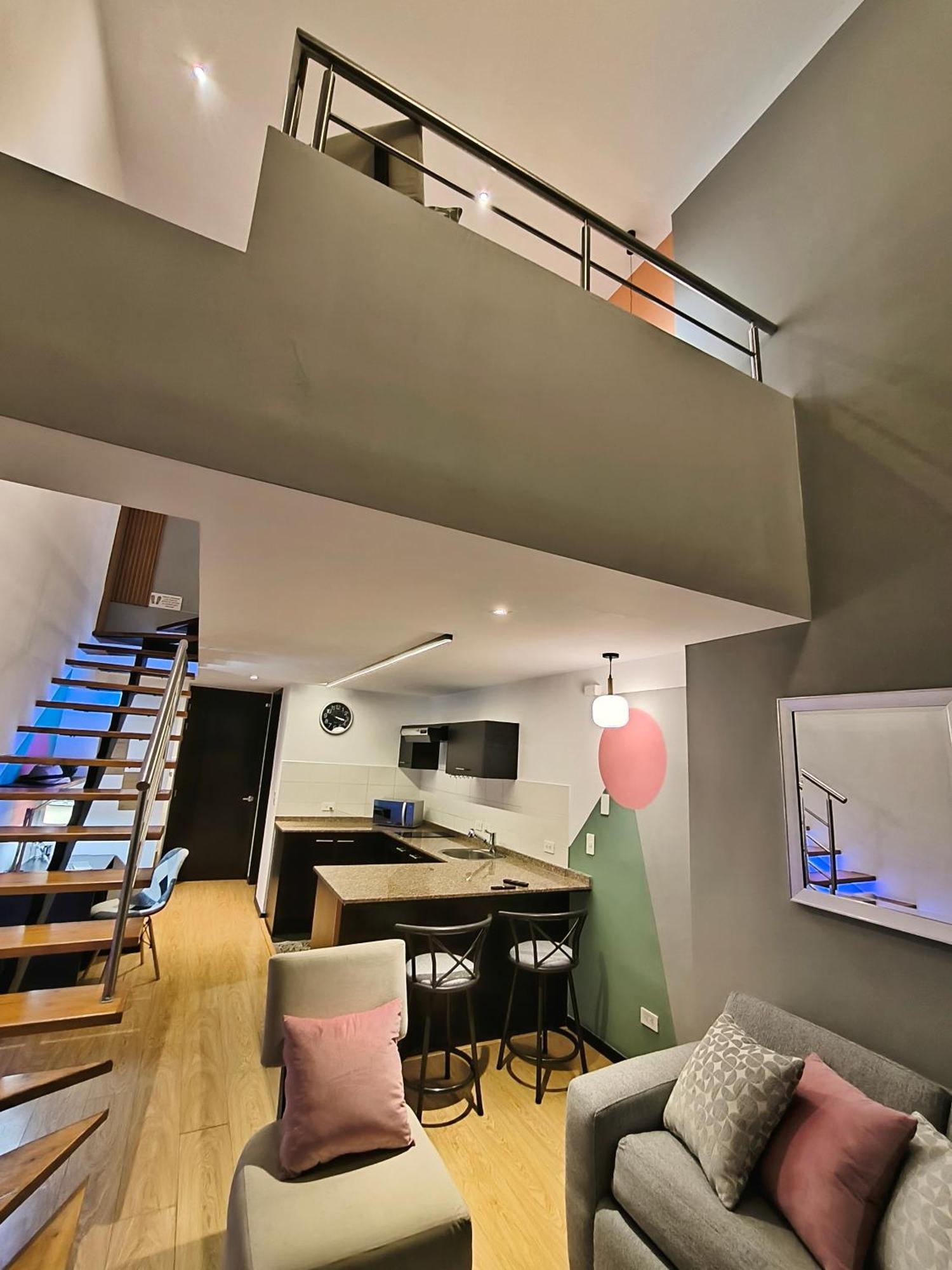 Coliving Ecuador Apartamentos Plaza Foch Quito Exterior foto