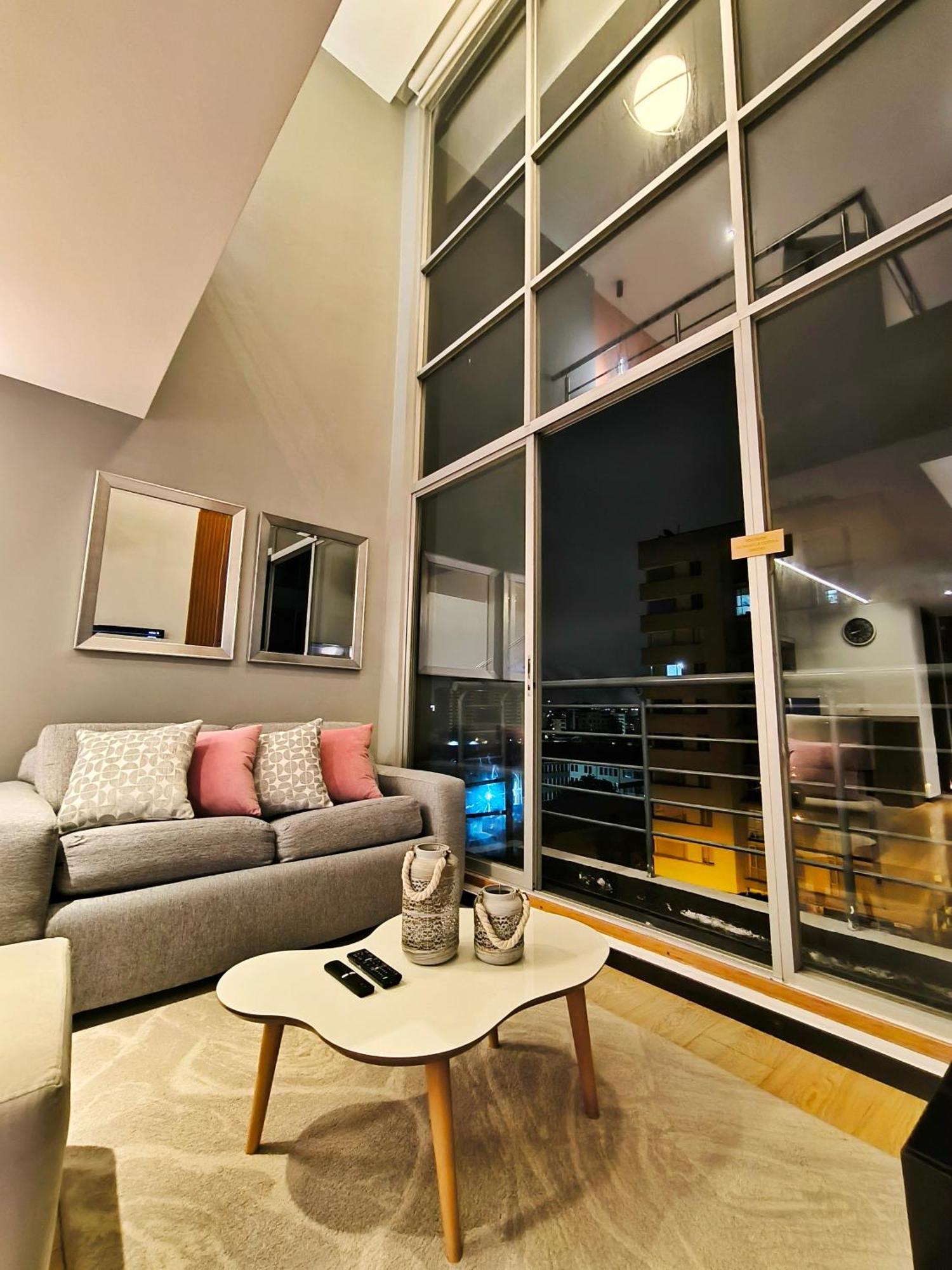 Coliving Ecuador Apartamentos Plaza Foch Quito Exterior foto