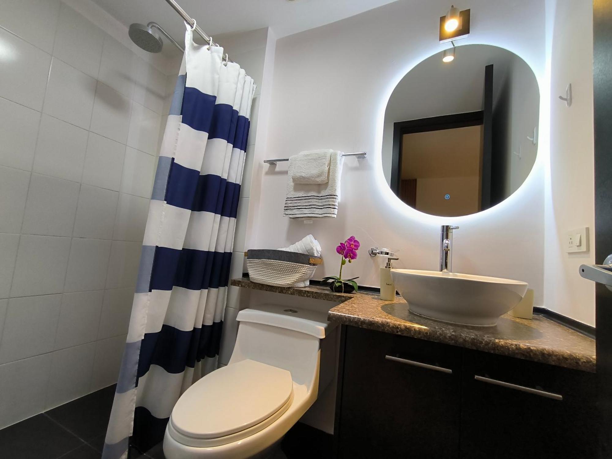 Coliving Ecuador Apartamentos Plaza Foch Quito Exterior foto