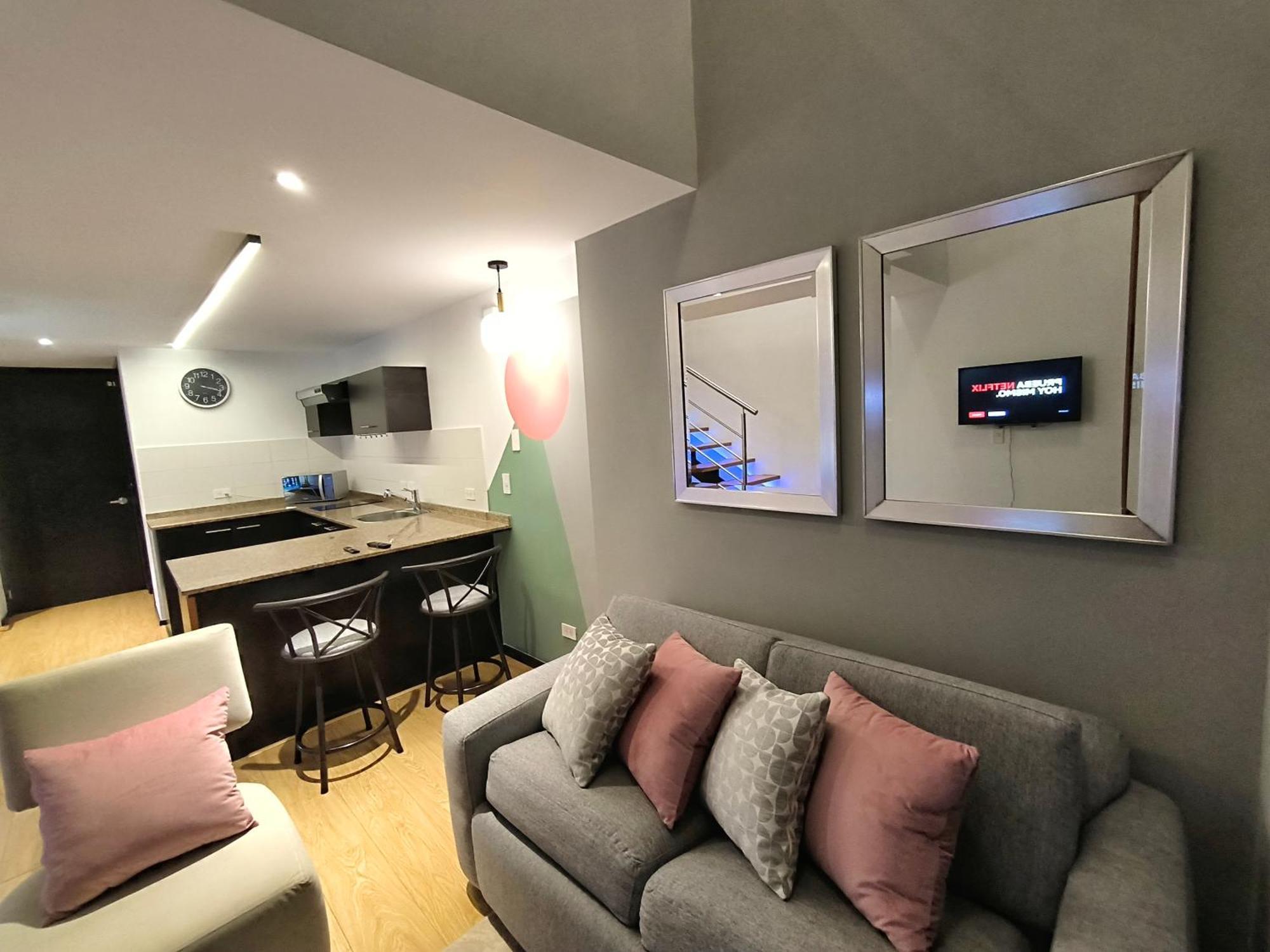 Coliving Ecuador Apartamentos Plaza Foch Quito Exterior foto
